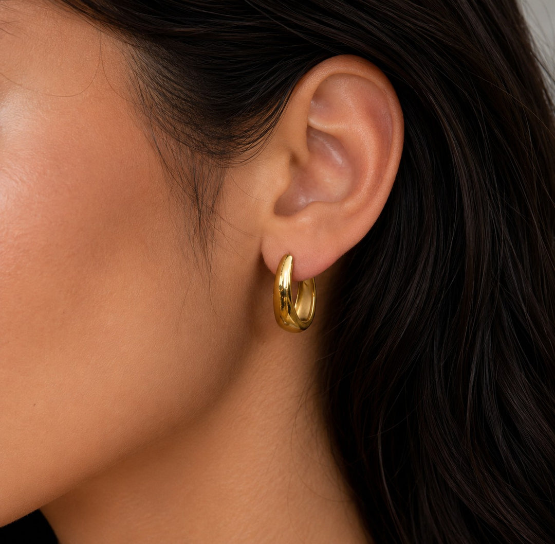 VIENNA U-Shaped Hoop Earrings