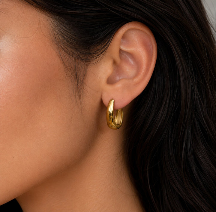 VIENNA U-Shaped Hoop Earrings