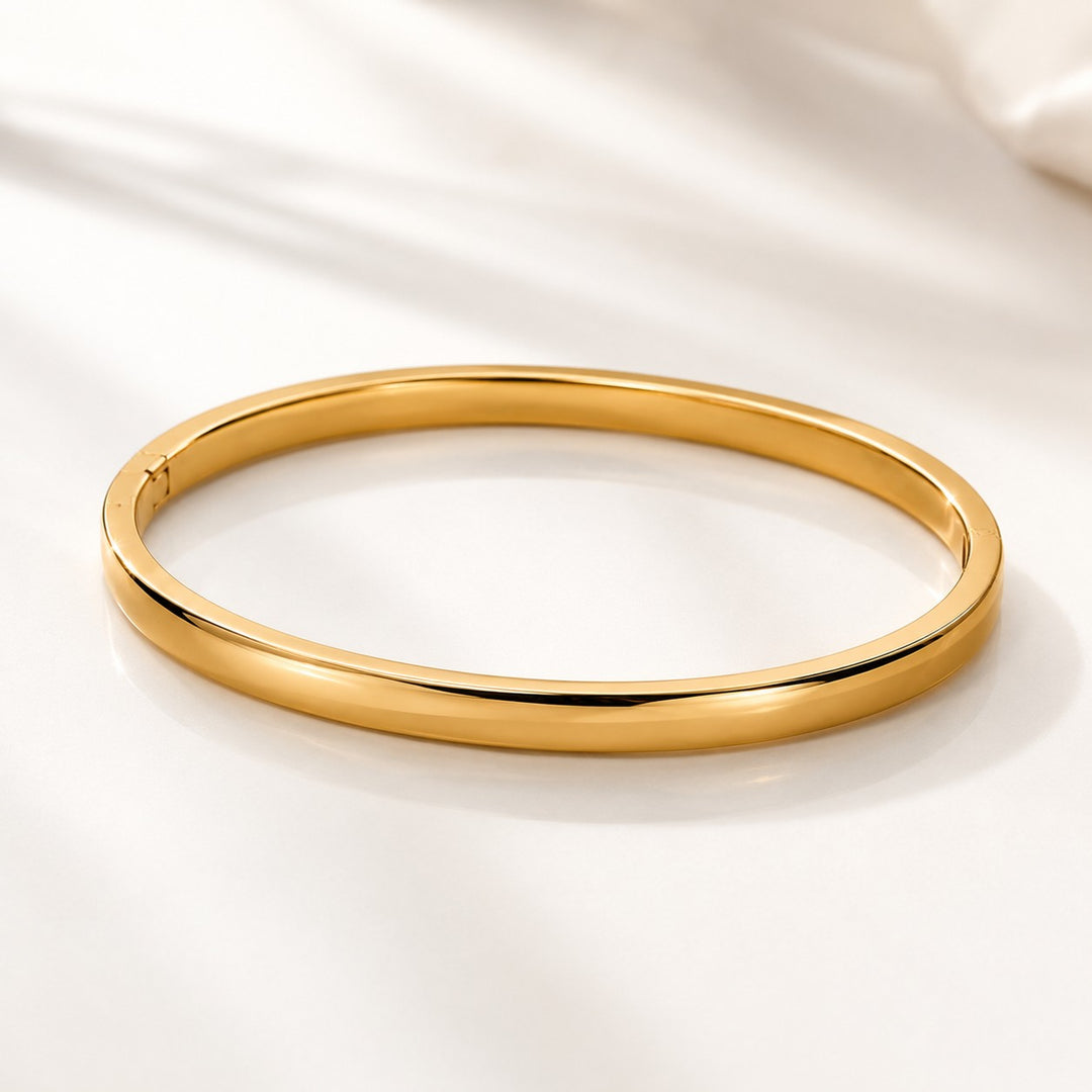 SOLENE Bangle Bracelet